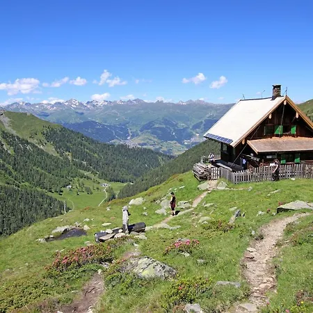 Haus Tirol *