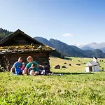 Vendégház Haus Tirol Ried im Oberinntal