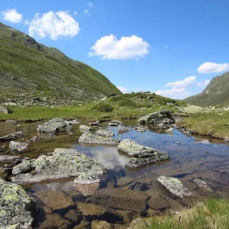 Haus Tirol Garni Gasthof *